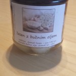 česen z bučnim oljem